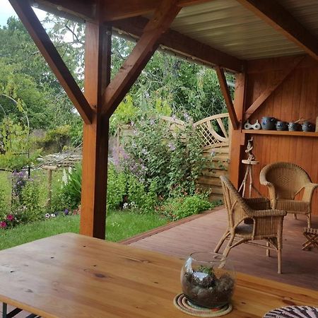 Les Hirondelles Hotel Sainte-Suzanne  ภายนอก รูปภาพ